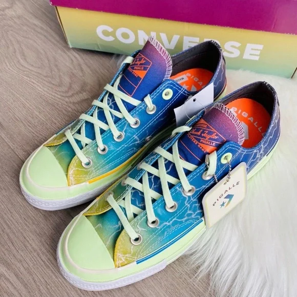 NWT Converse Chuck 70 OX Women’s Shoes - Picture 2 of 10